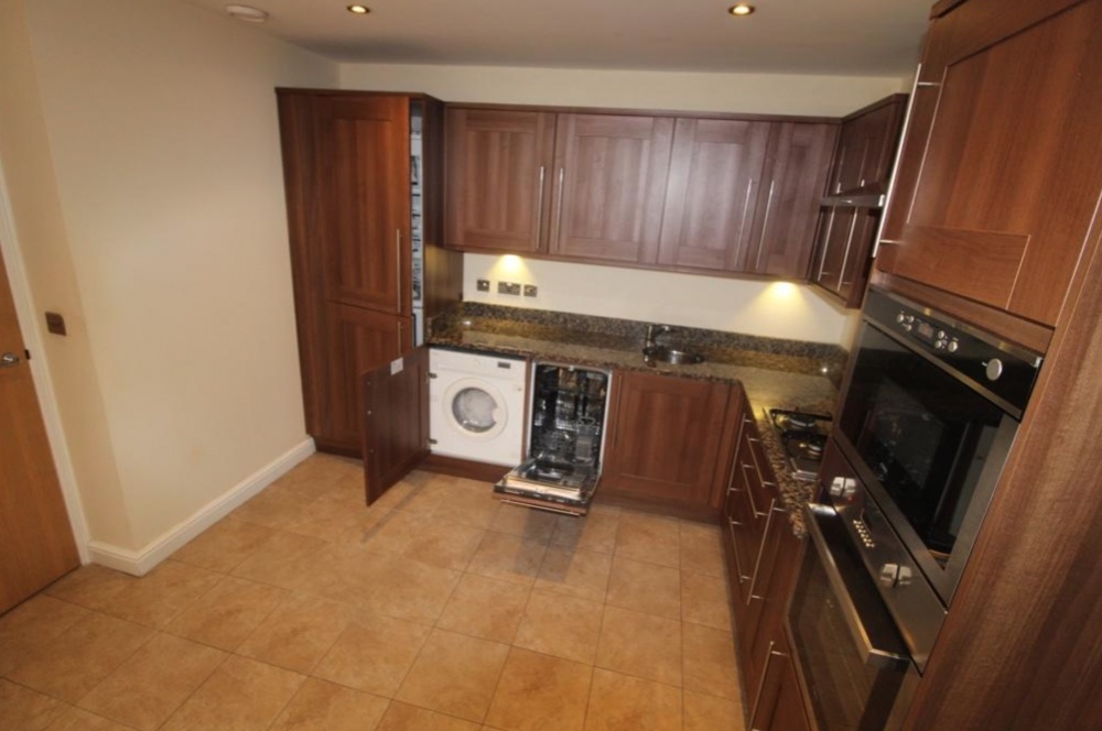 Apartment 6 Luxe, St Helens Street
